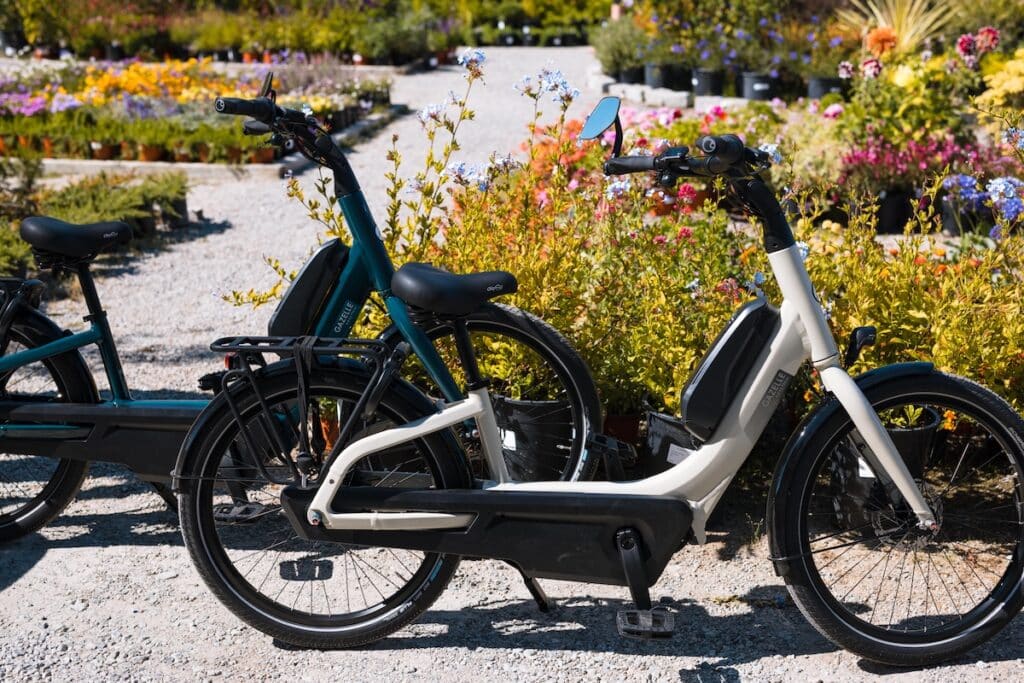 velo-electrique-gazelle-easyflow-c7-dumoulin-bicyclettes-montreal-quebec-1923 copie