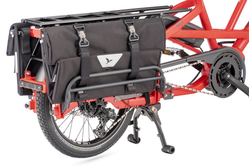 Découvrez le Tern Quick Haul Long : un vélo cargo familial électrique.