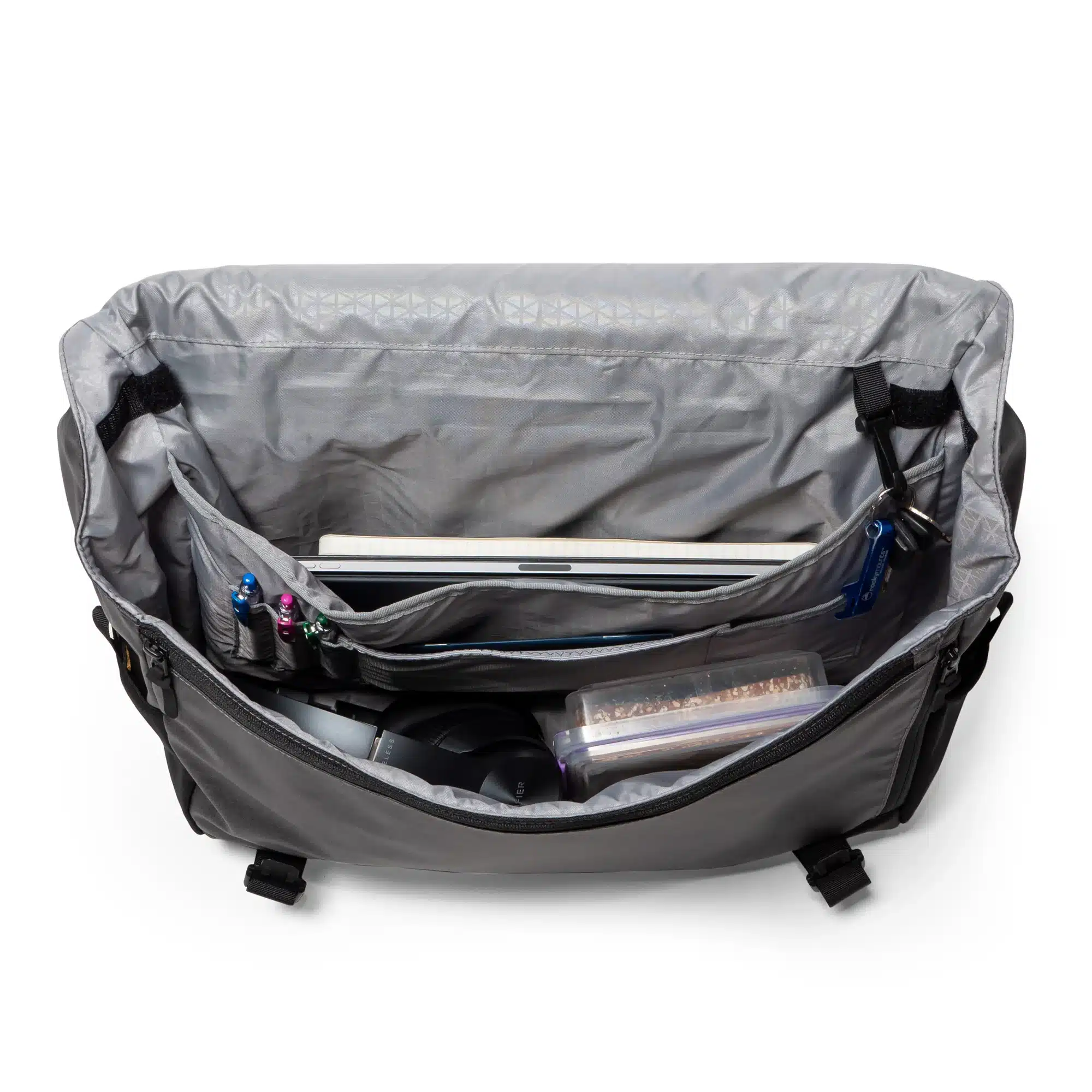 BURLEY TRAVOY TRANSIT MESSENGER BAG NOIR, dumoulin bicyclettes, montreal, 3