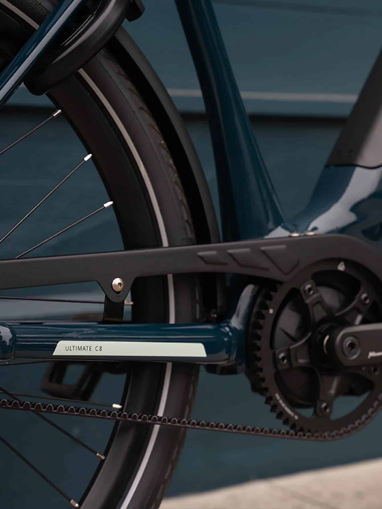 Gazelle_ultimate-c8__Montreal_quebec-velo-electrique_Dumoulin_Bicyclettes_0