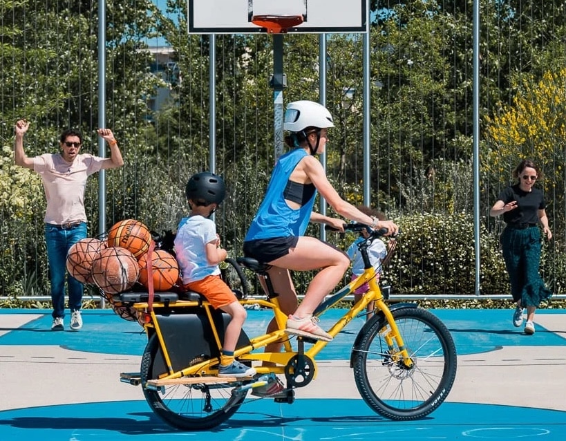 https://www.dumoulinbicyclettes.com/les-velos-cargo-yuba-long-tail/