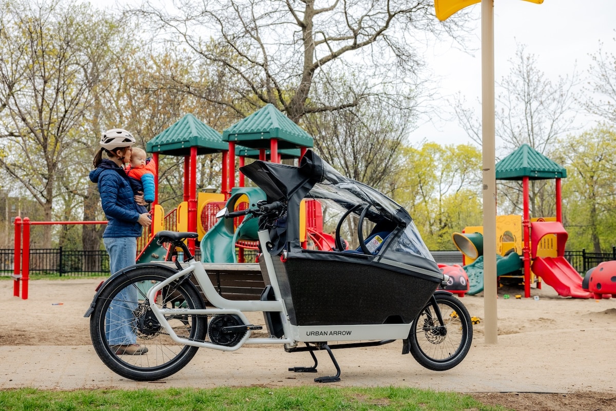 velo-cargo-Urban_Arrow_Family-Next_dumoulin-bicyclettes-montreal-quebec-canada-cargo-bikes-6